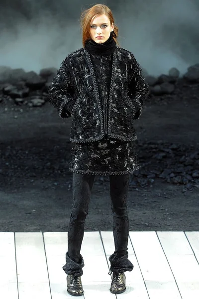 Look 8